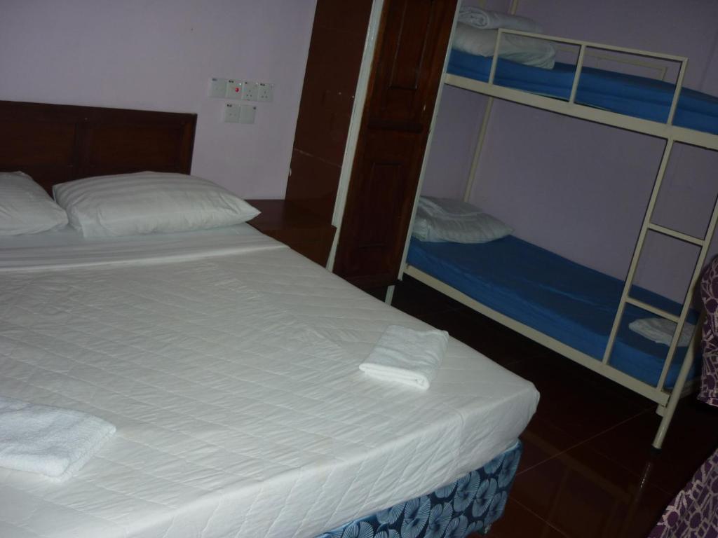 J &J Hotel Kota Kinabalu Eksteriør bilde