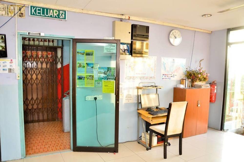 J &J Hotel Kota Kinabalu Eksteriør bilde