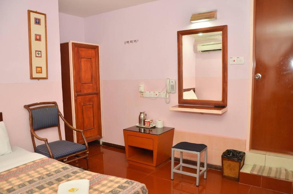 J &J Hotel Kota Kinabalu Eksteriør bilde